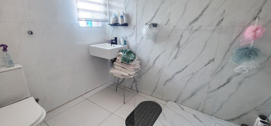  Bedroom Property for Sale in Erasmia Gauteng