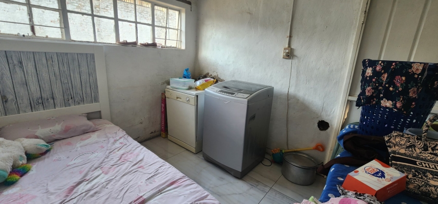  Bedroom Property for Sale in Erasmia Gauteng