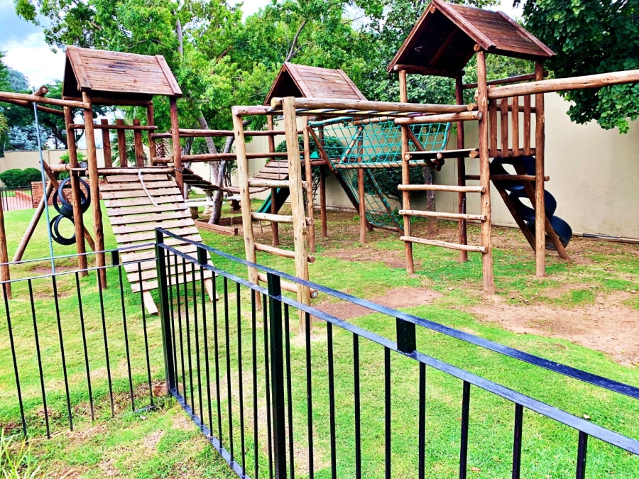 2 Bedroom Property for Sale in Vorna Valley Gauteng