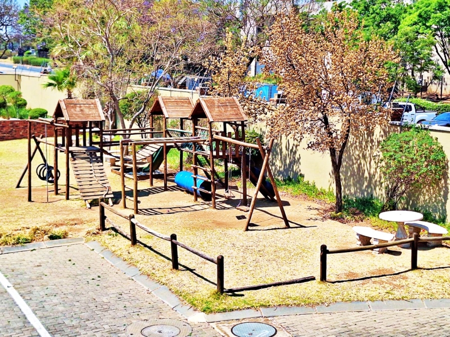 2 Bedroom Property for Sale in Vorna Valley Gauteng