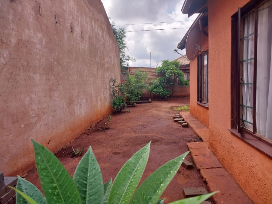 2 Bedroom Property for Sale in The Orchards Gauteng