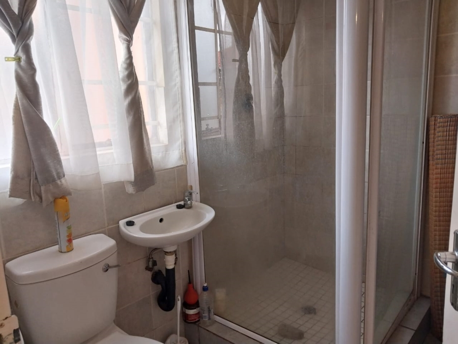 2 Bedroom Property for Sale in The Orchards Gauteng