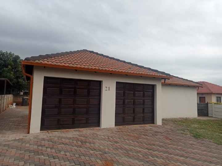 3 Bedroom Property for Sale in The Orchards Gauteng