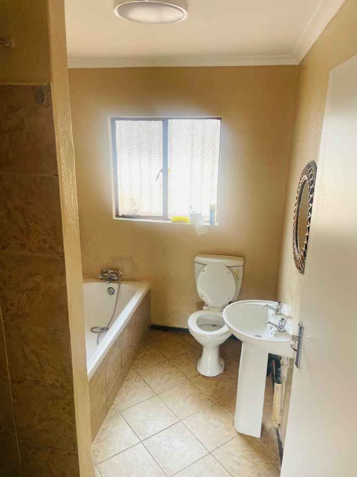 3 Bedroom Property for Sale in The Orchards Gauteng