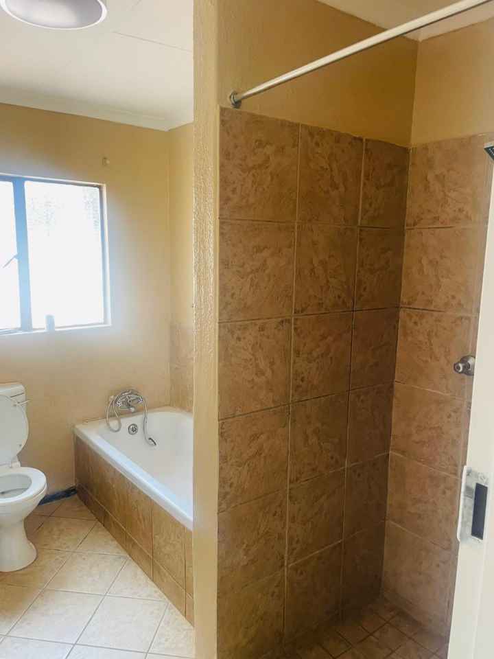 3 Bedroom Property for Sale in The Orchards Gauteng