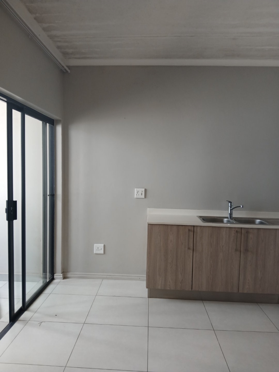1 Bedroom Property for Sale in Carlswald Gauteng