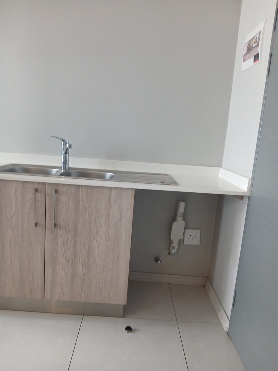 1 Bedroom Property for Sale in Carlswald Gauteng
