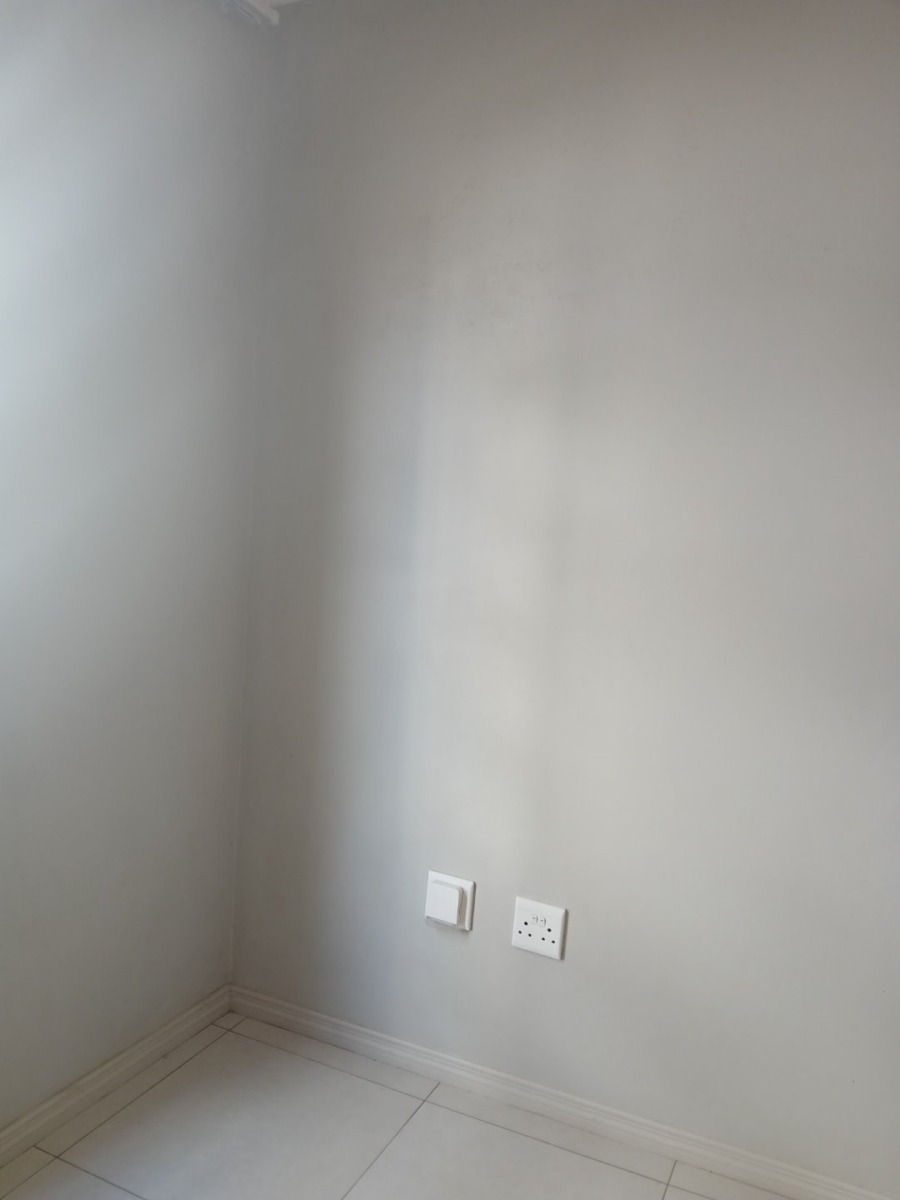 1 Bedroom Property for Sale in Carlswald Gauteng