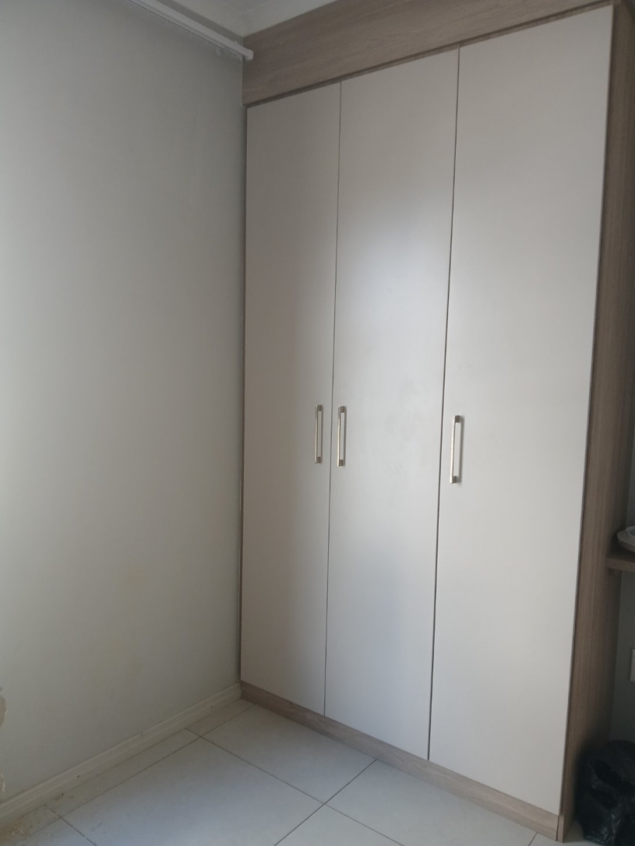 1 Bedroom Property for Sale in Carlswald Gauteng