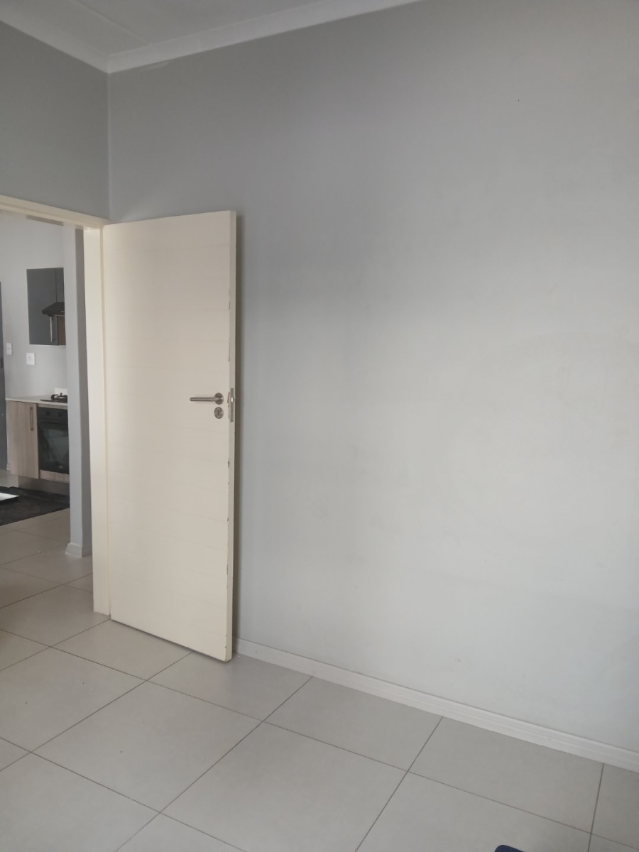 1 Bedroom Property for Sale in Carlswald Gauteng