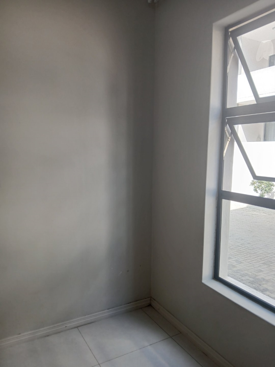 1 Bedroom Property for Sale in Carlswald Gauteng