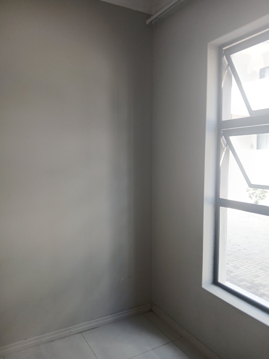 1 Bedroom Property for Sale in Carlswald Gauteng