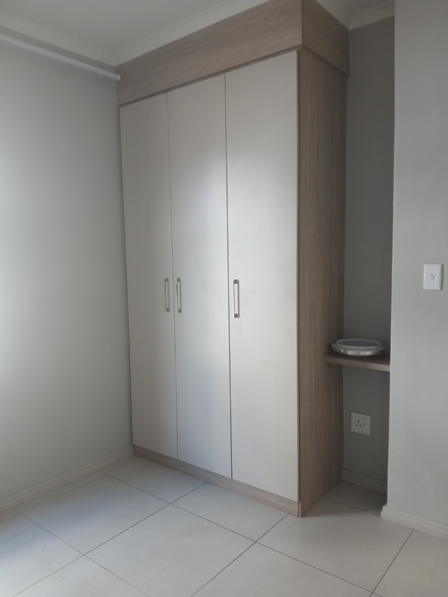 1 Bedroom Property for Sale in Carlswald Gauteng