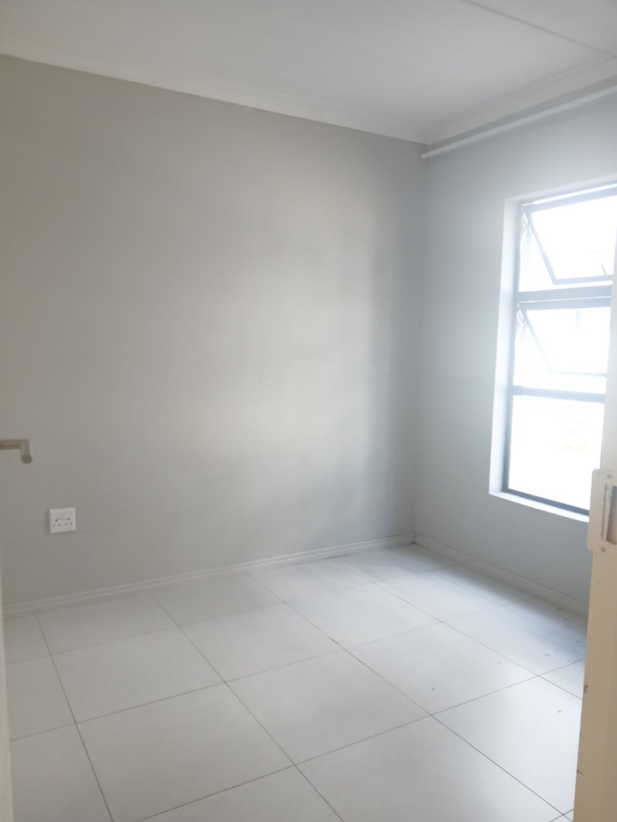 1 Bedroom Property for Sale in Carlswald Gauteng