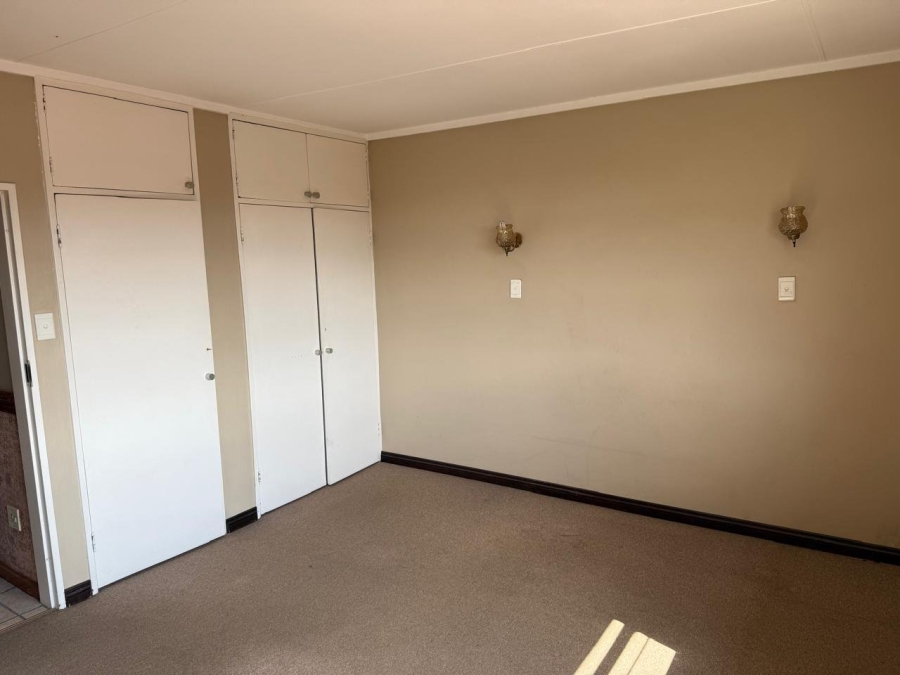 2 Bedroom Property for Sale in Valhalla Gauteng
