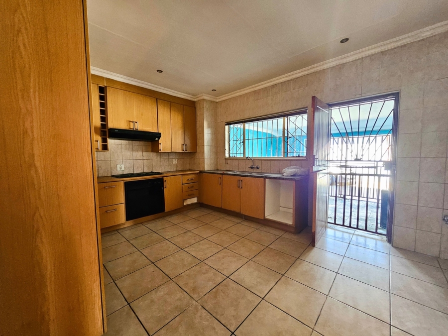 4 Bedroom Property for Sale in Allen Grove Gauteng