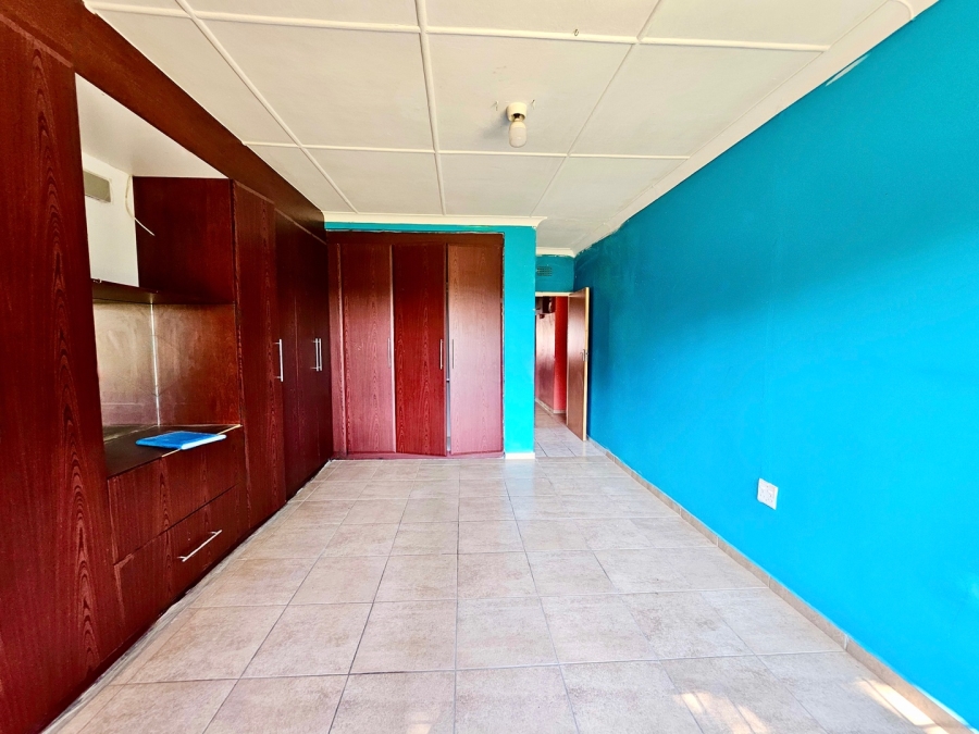 4 Bedroom Property for Sale in Allen Grove Gauteng
