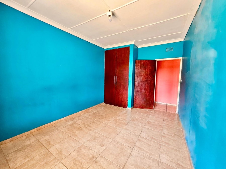 4 Bedroom Property for Sale in Allen Grove Gauteng