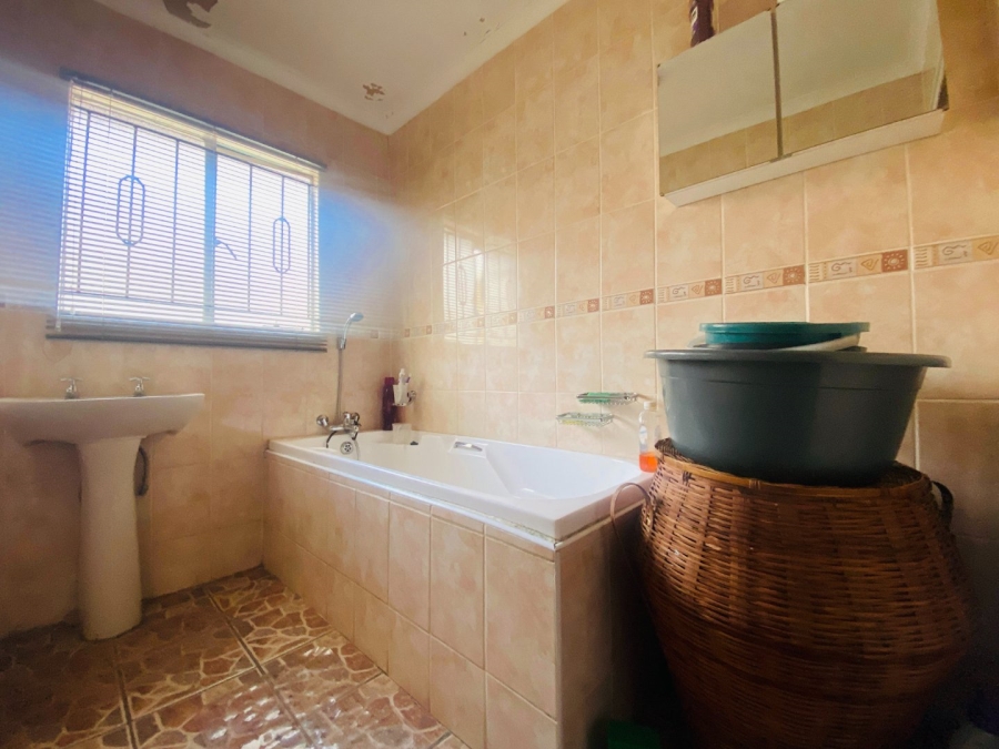 3 Bedroom Property for Sale in Rabie Ridge Gauteng