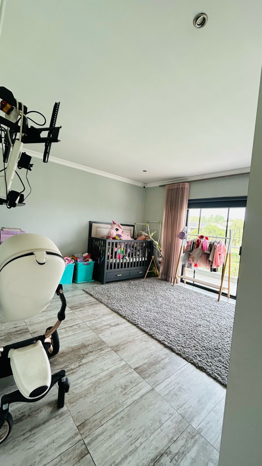 To Let 5 Bedroom Property for Rent in Cedar Creek Gauteng