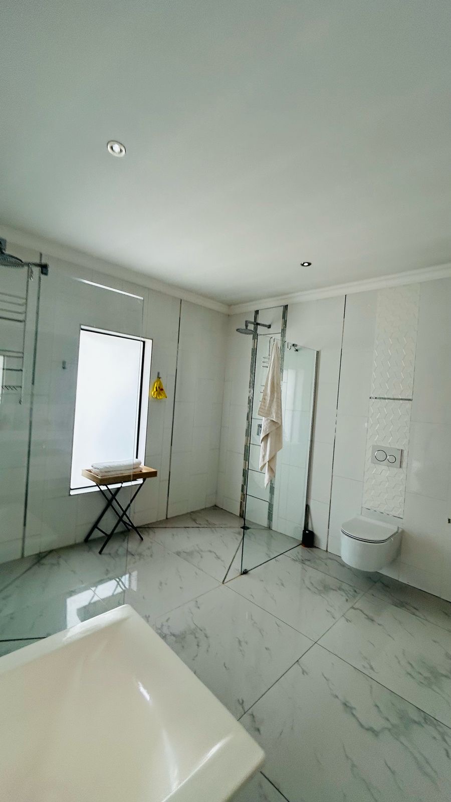 To Let 5 Bedroom Property for Rent in Cedar Creek Gauteng