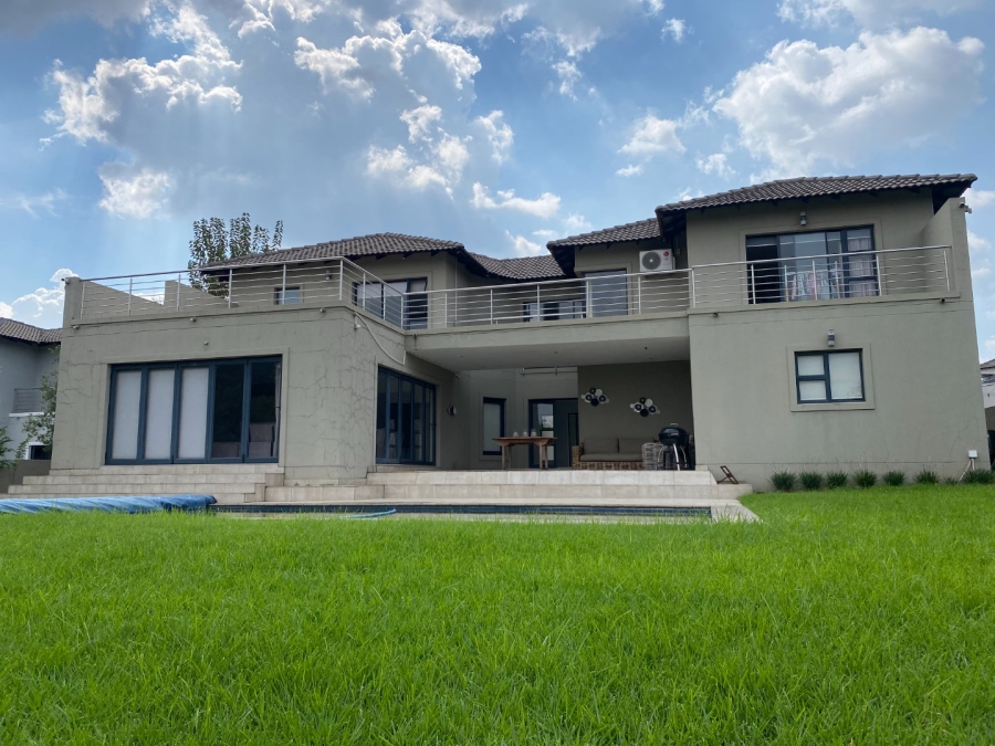 To Let 5 Bedroom Property for Rent in Cedar Creek Gauteng