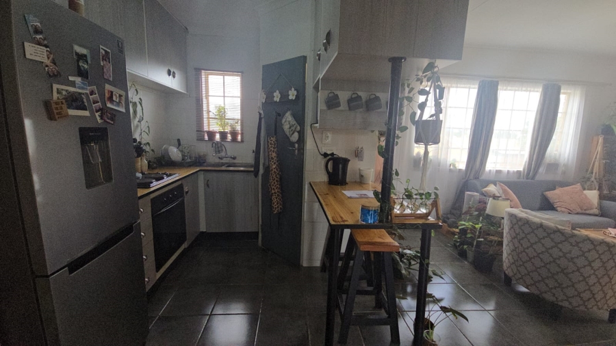 2 Bedroom Property for Sale in Annlin Gauteng