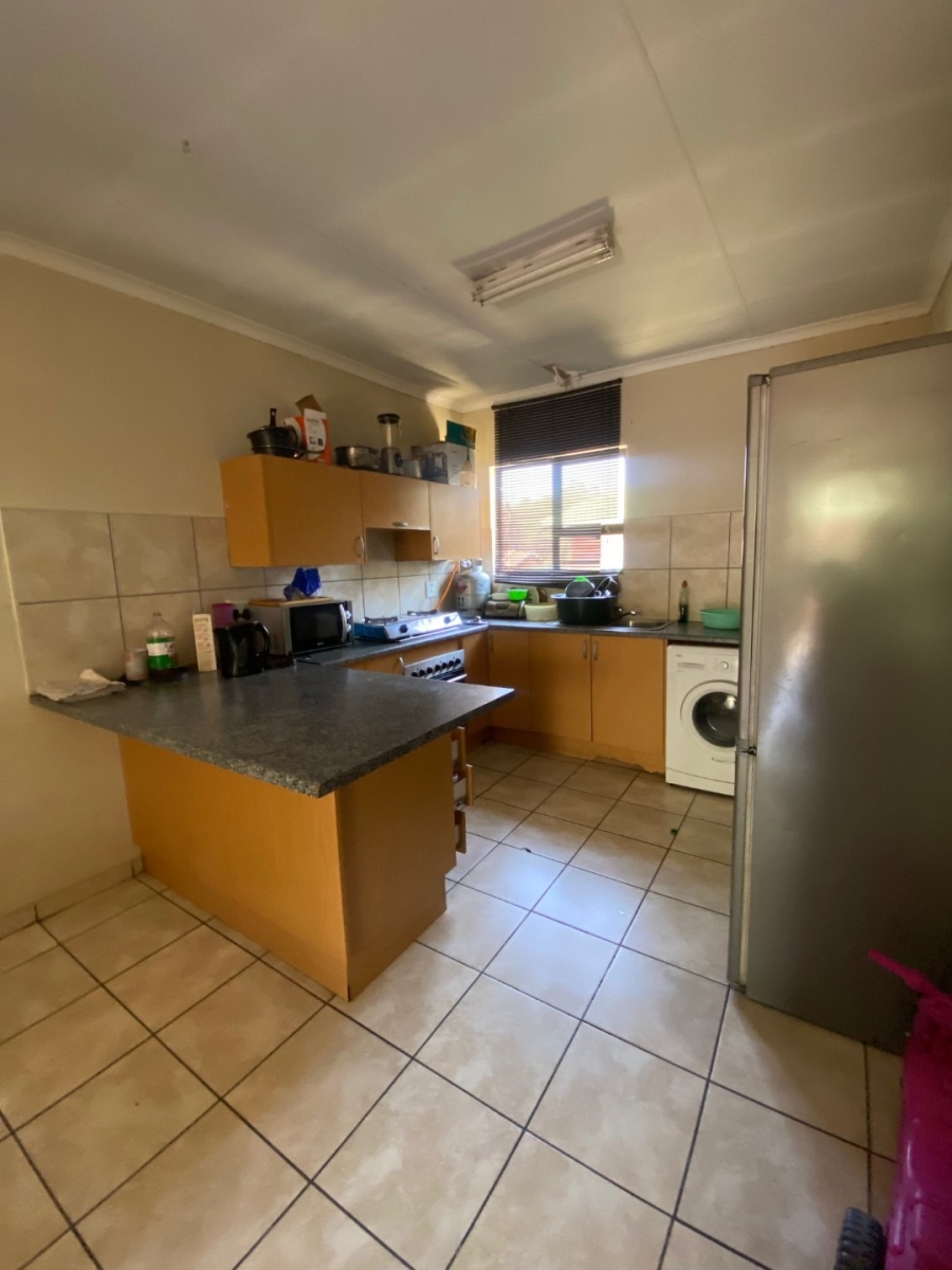 To Let 2 Bedroom Property for Rent in Anzac Gauteng