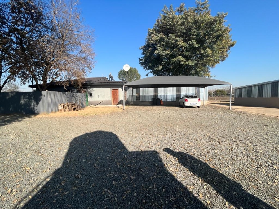  Bedroom Property for Sale in Onderstepoort Gauteng