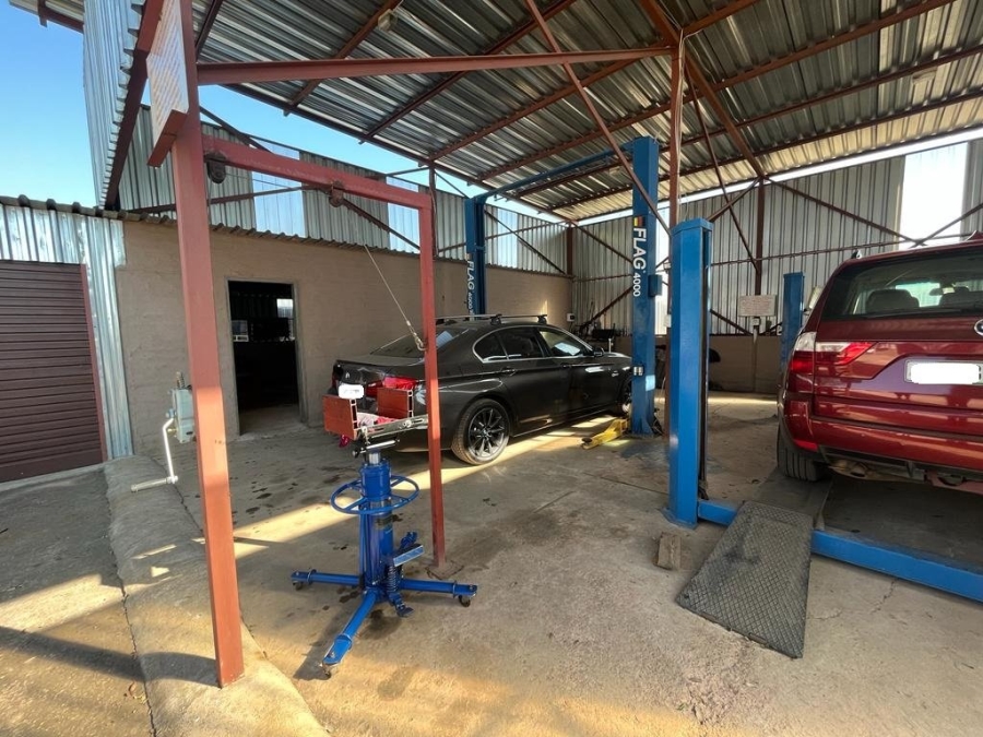  Bedroom Property for Sale in Onderstepoort Gauteng