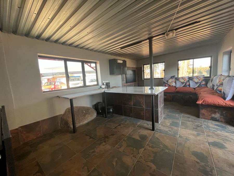  Bedroom Property for Sale in Onderstepoort Gauteng