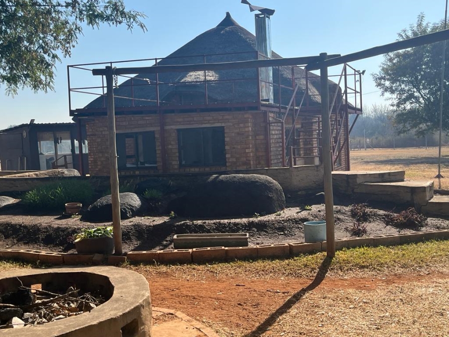 Bedroom Property for Sale in Onderstepoort Gauteng