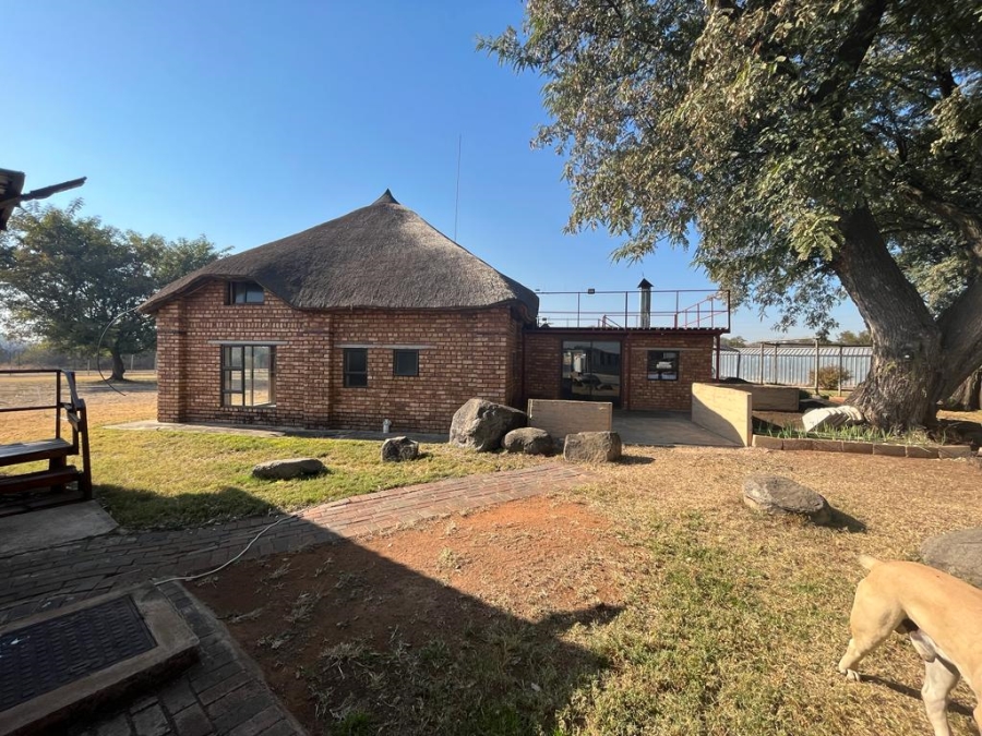  Bedroom Property for Sale in Onderstepoort Gauteng