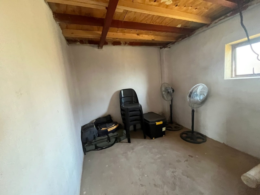  Bedroom Property for Sale in Onderstepoort Gauteng