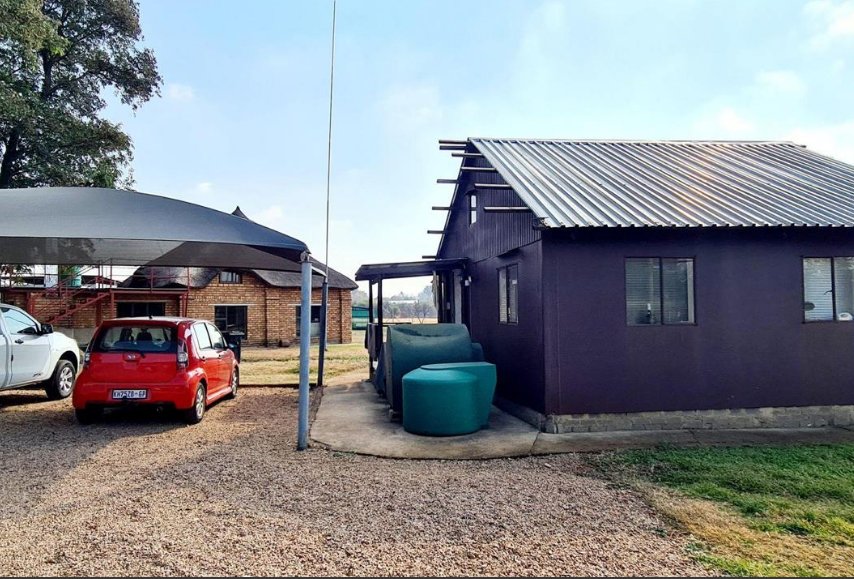 Bedroom Property for Sale in Onderstepoort Gauteng