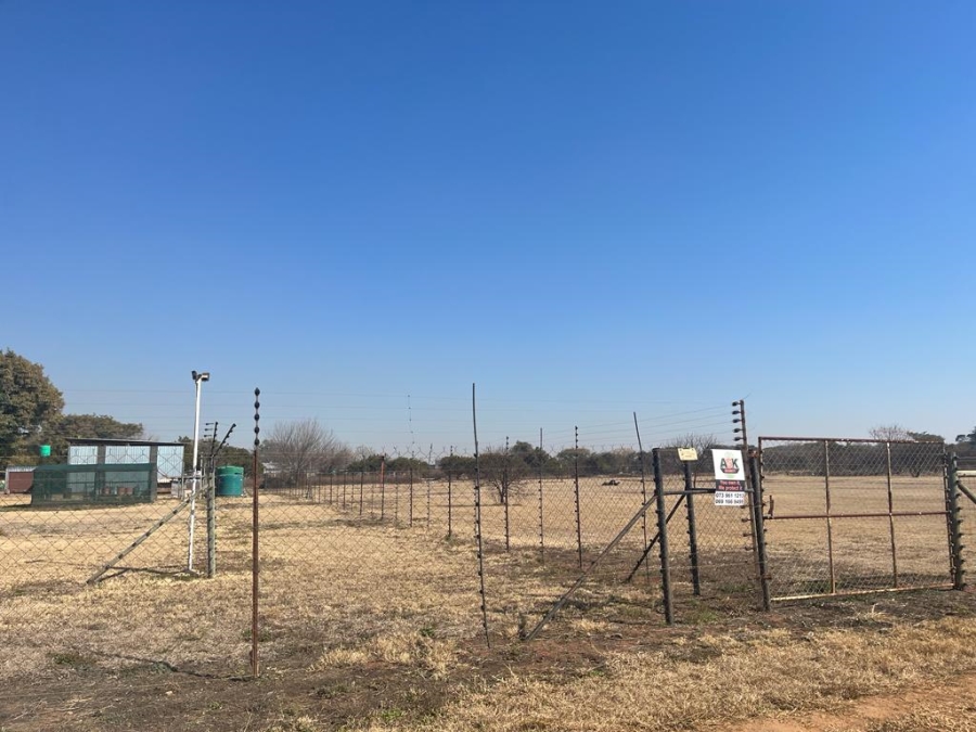  Bedroom Property for Sale in Onderstepoort Gauteng