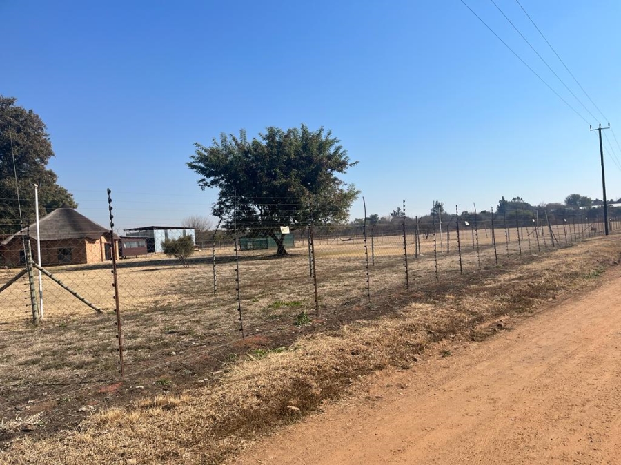  Bedroom Property for Sale in Onderstepoort Gauteng