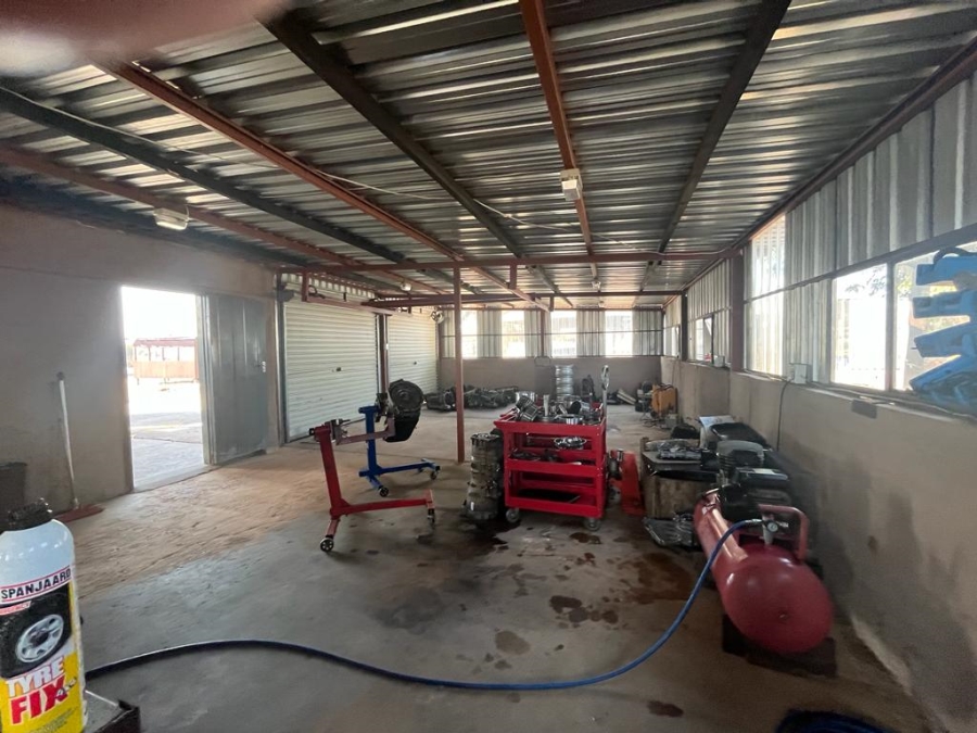 Bedroom Property for Sale in Onderstepoort Gauteng