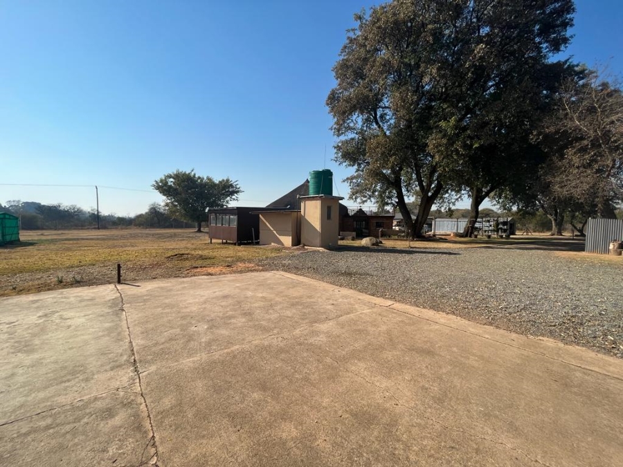  Bedroom Property for Sale in Onderstepoort Gauteng