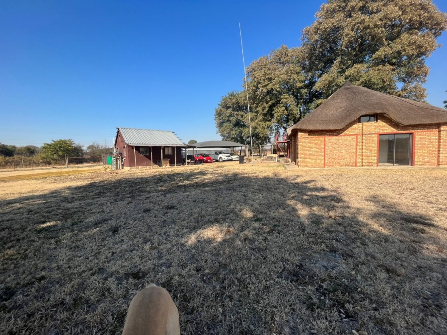  Bedroom Property for Sale in Onderstepoort Gauteng