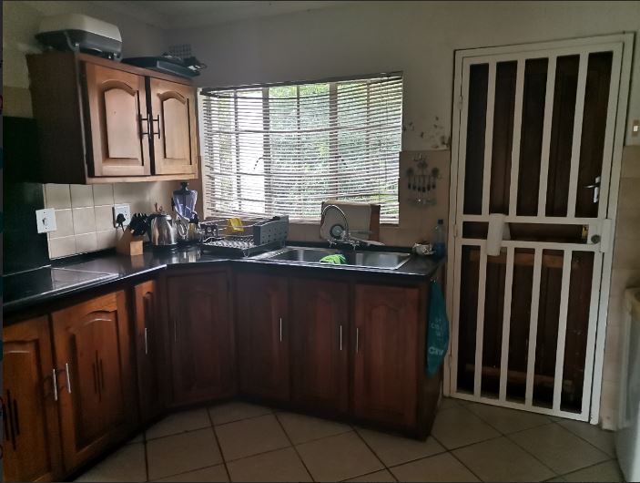 4 Bedroom Property for Sale in Glen Austin Gauteng