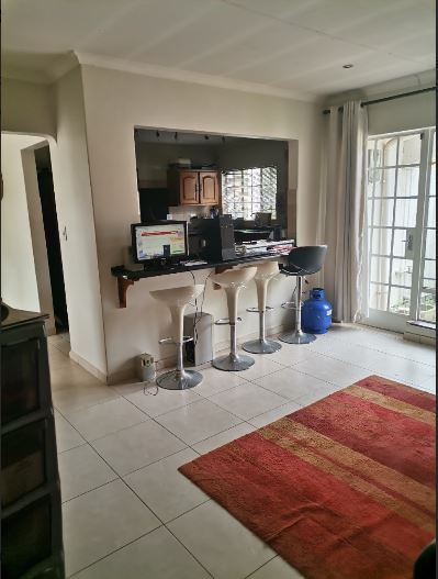 4 Bedroom Property for Sale in Glen Austin Gauteng
