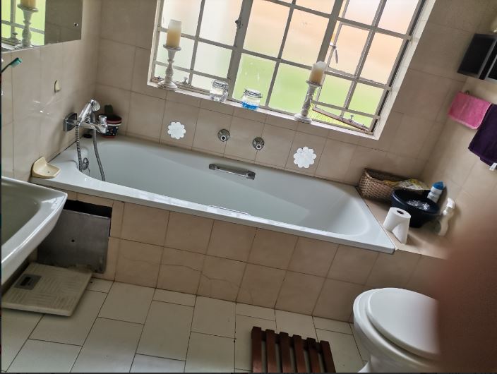 4 Bedroom Property for Sale in Glen Austin Gauteng