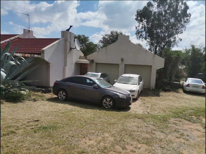 4 Bedroom Property for Sale in Glen Austin Gauteng