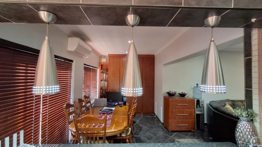4 Bedroom Property for Sale in Wonderboom Gauteng