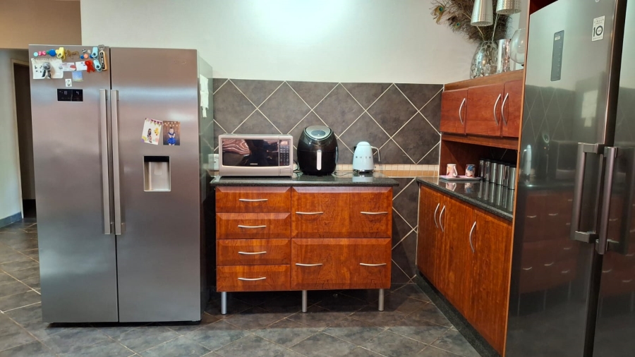 4 Bedroom Property for Sale in Wonderboom Gauteng