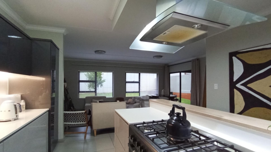 3 Bedroom Property for Sale in Carlswald Gauteng