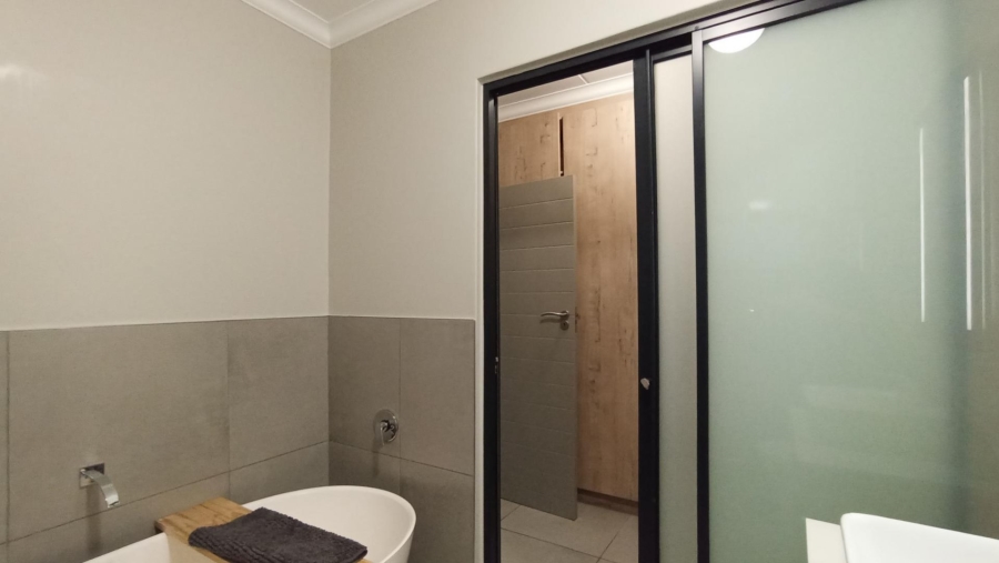 3 Bedroom Property for Sale in Carlswald Gauteng