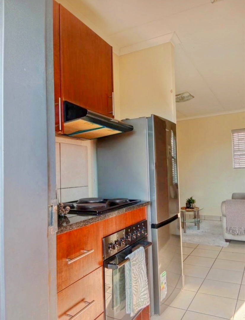 To Let 2 Bedroom Property for Rent in Kosmosdal Gauteng