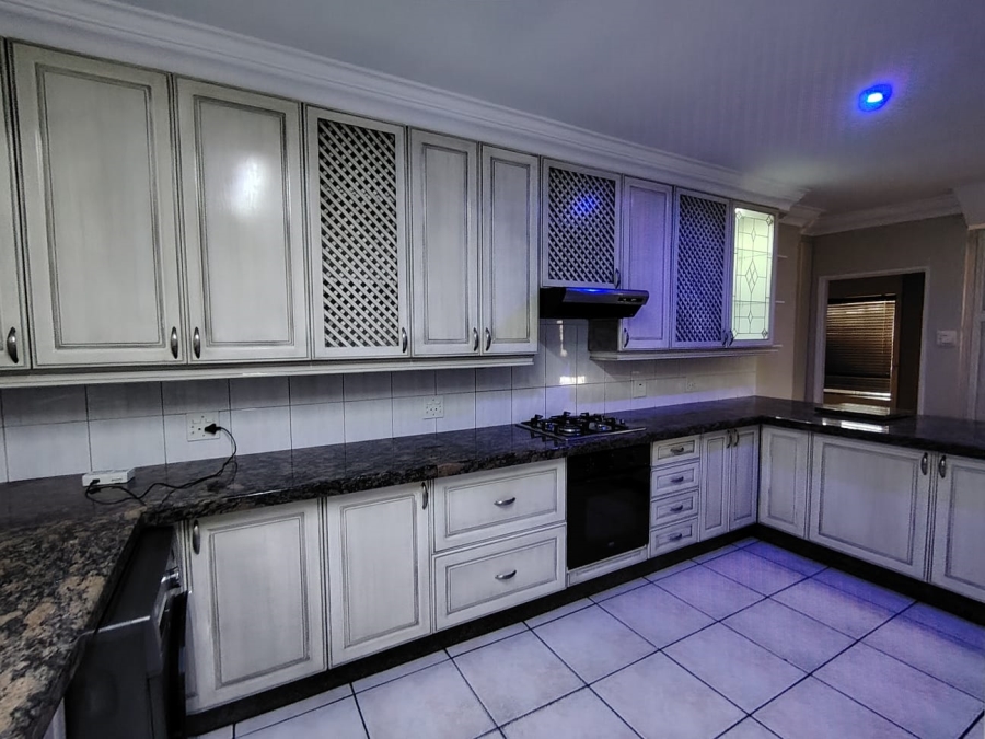 3 Bedroom Property for Sale in Bardene Gauteng